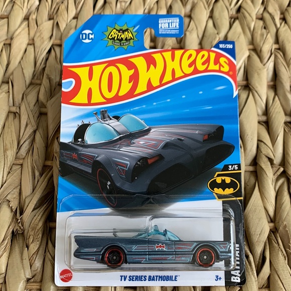 TV Series BatMobile Hot Wheels Mainline 2025 Hotwheels Batman Mobile DC Bat Car - Picture 1 of 7